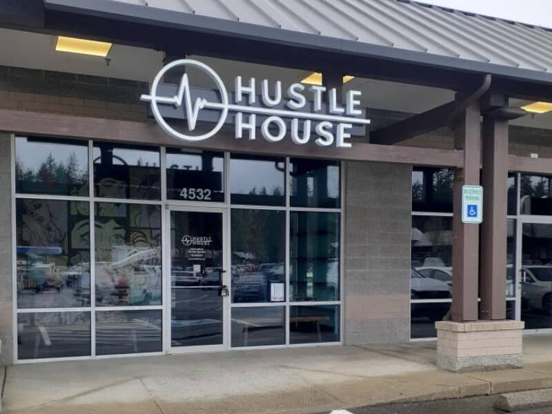 Channel Letters & Sign Cabinets